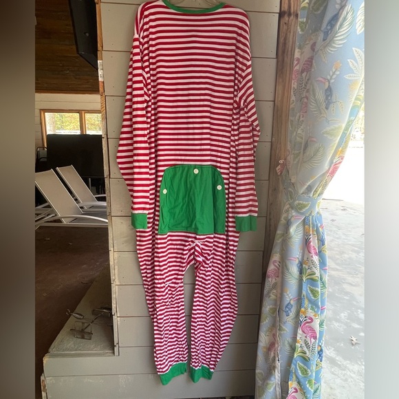 MILLER COLLECTION CHRISTMAS PAJAMAS - Picture 4 of 5